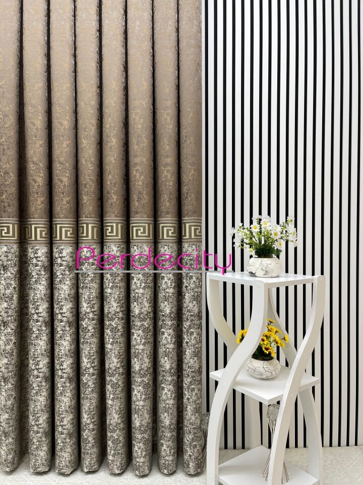 poseidon kahve gold detaylı pano fon perde 1x3 sık pile [tek kanat] her odaya uygun ütü istemez